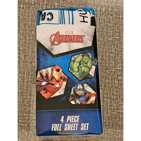 NEW Avengers All Over Print 4-Piece Full Sheet Set Flat Fitted & 2 Pillow Cases - Picture 2 of 3